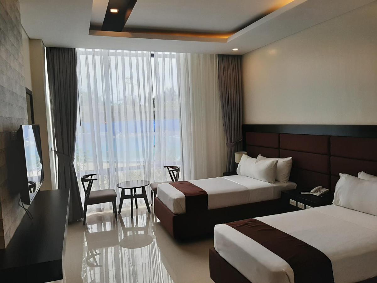 Winrich Hotel Мактан Екстер'єр фото